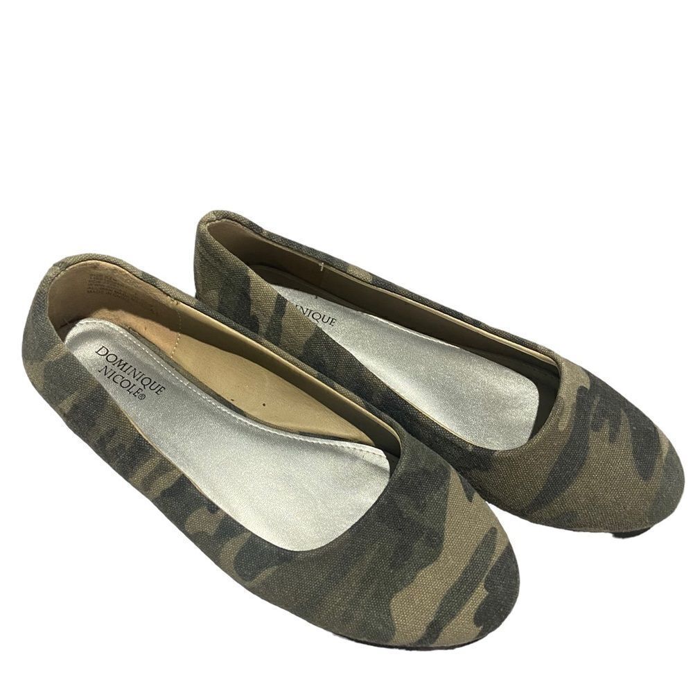 Dominique Nicole size 8.5 medium like new camp side ones see pics